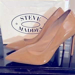 Steve Madden Tan Patent Vala Pumps Size 11